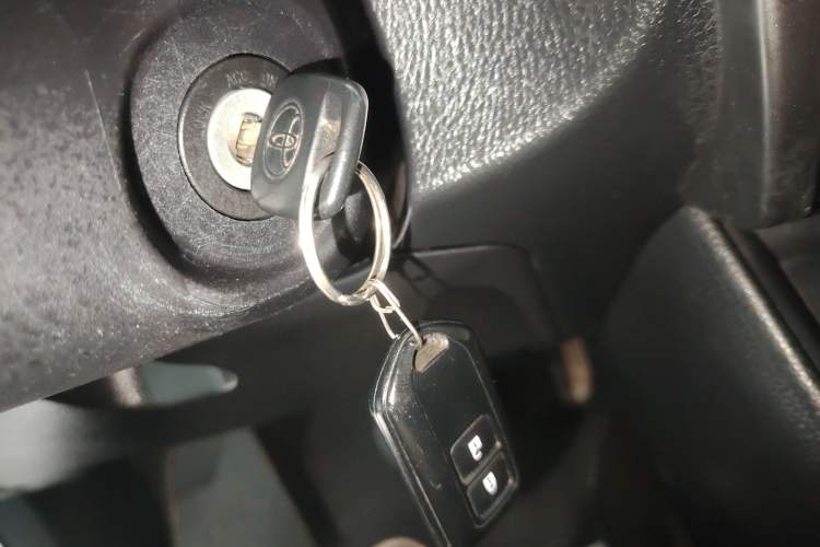 Used Toyota YARiS L 2019 1.5E CVT Dynamic Edition China VI compliant
