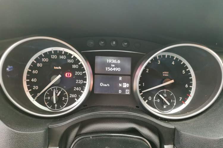 Used Mercedes-Benz R-Class 2017 R 320 4MATIC Business Edition Prestige Model