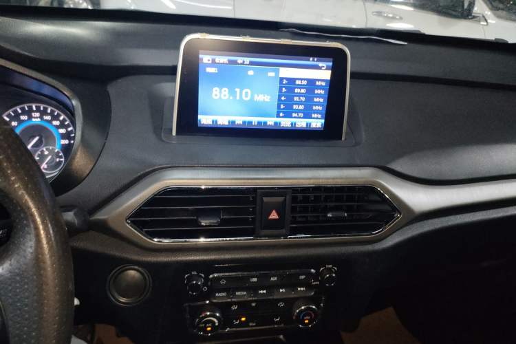 Used Dongfeng Fengon S560 2019 1.8L CVT Elite Model