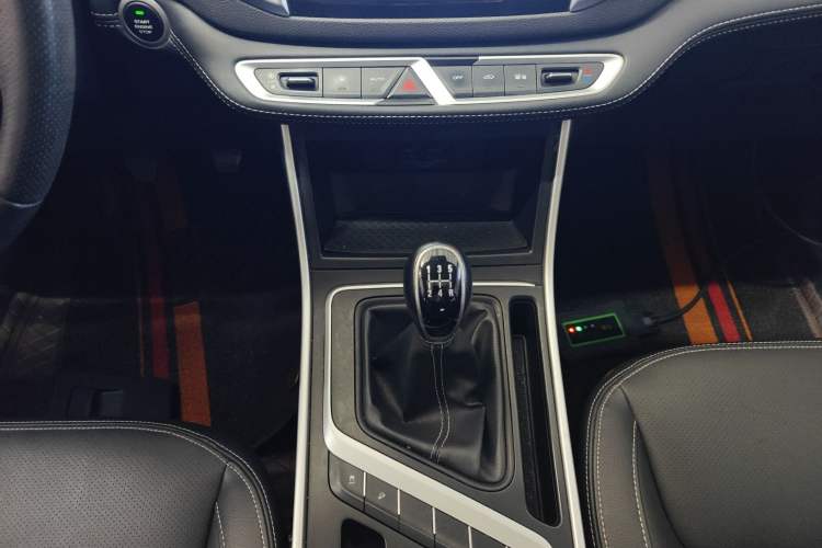 Used Geely Auto Vision X6 2018 1.8L Manual 4G Connect Luxury Edition
