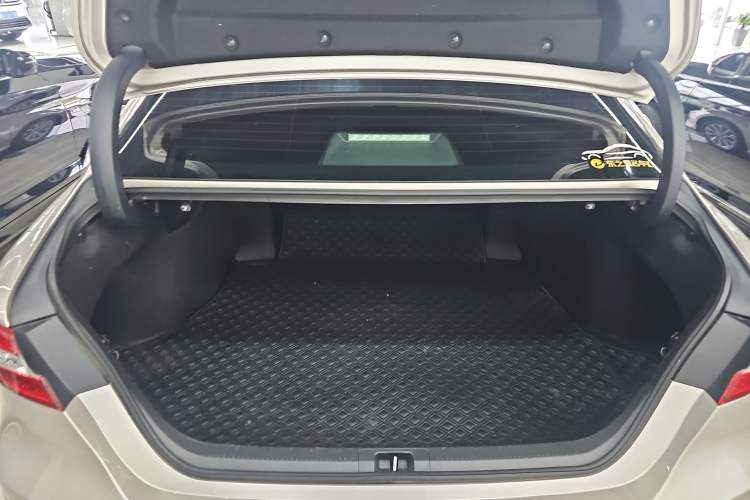 Used Toyota Camry 2021 2.0G Luxury Edition