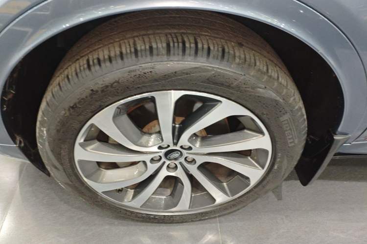 Used Land Rover Discovery Sport 2020 249 PS R-Dynamic Performance Edition
