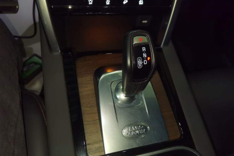 Used Land Rover Discovery Sport 2022 Revised Version 249 PS R-Dynamic S Performance Edition 5 Seats