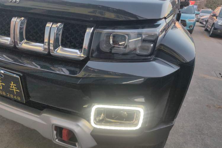 Used  BJ40 2018 PLUS 2.3T Automatic Four-Wheel Drive Premium Edition China V
