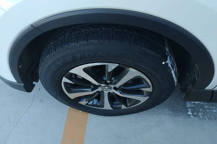 Used Toyota RAV4 2019 2.0L CVT Two-Wheel Drive Comfort Edition China VI Standard