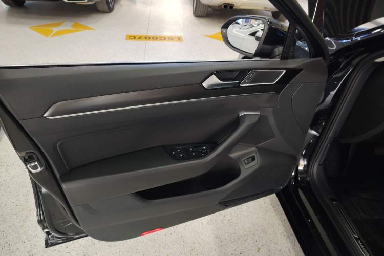 Used Volkswagen Magotan 2020 330TSI DSG Leading Model
