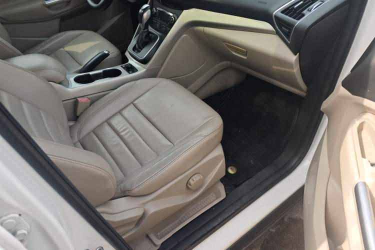 Used Ford Kuga 2013 1.6L GTDi 4x4 Elite Model
