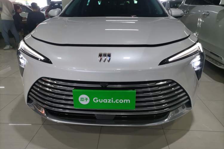 Used Buick LaCrosse 2025 28T Platinum Edition
