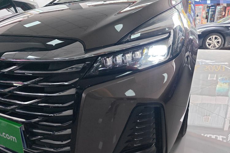 Used Buick GL8 2023 Land Executive Class Smart Enjoyment Model
