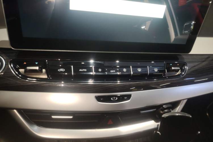 Used Geely Auto Jiajie 2021 Zhiqing 1.5TD DCT Luxury Model
