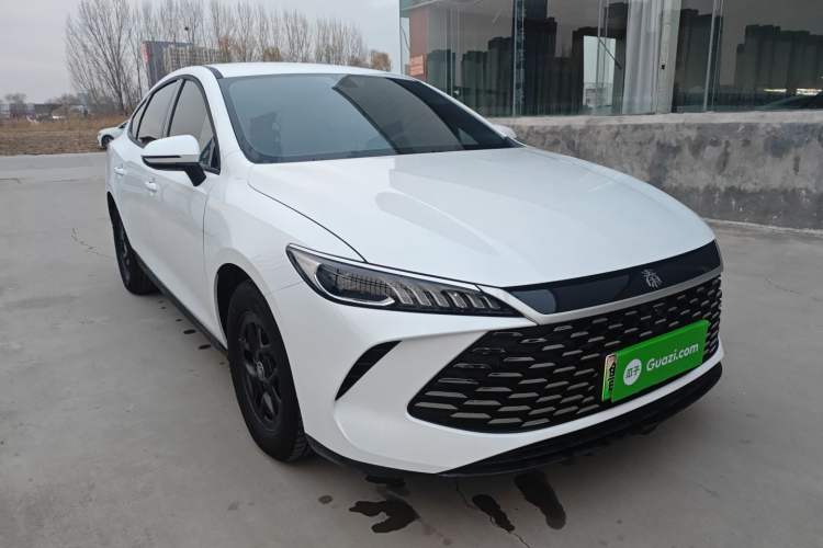 Used BYD Qin PLUS 2025 DM-i Smart Drive 55KM Leading Model
