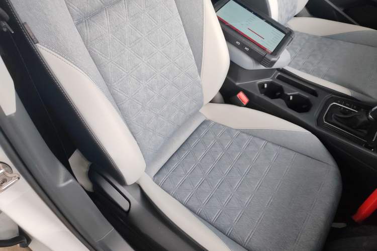 Used Volkswagen Lavida 2024 300TSI DSG Full-Comfort Edition
