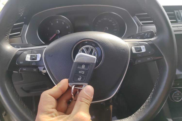 Used Volkswagen Magotan 2018 330TSI DSG Luxury Model
