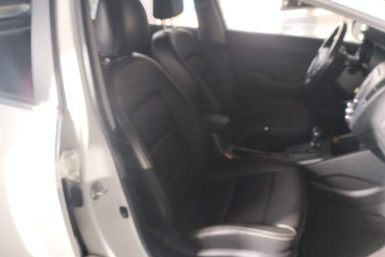 Used Kia K3 2015 1.6L Automatic GLS
