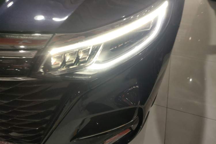 Used Roewe iMAX8 2021 400TGI Supreme Series Prestige Edition