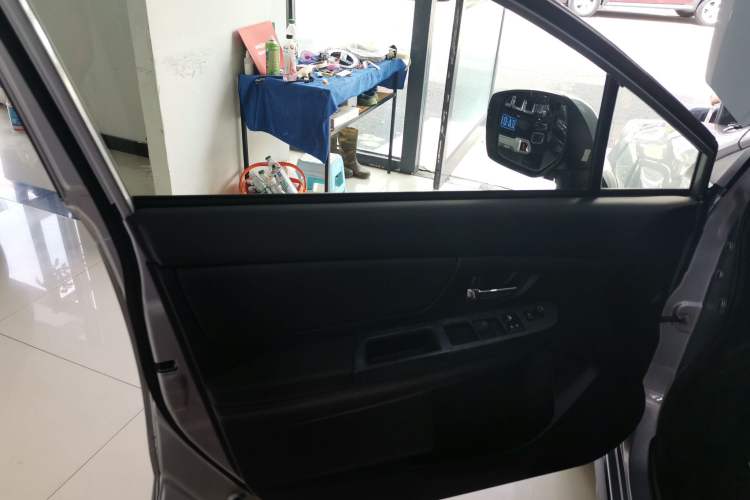 Used Subaru XV 2012 2.0i Elite Edition