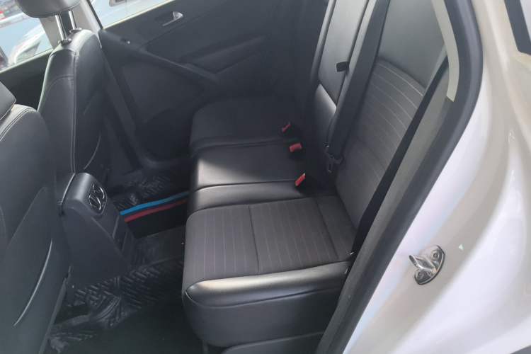 Used Volkswagen Tiguan 2016 280TSI Automatic Two-Wheel-Drive Silk Road Style Edition