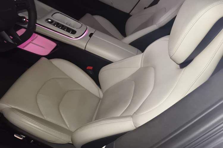 Used  SU7 2024 Four-Wheel Drive Ultra-Long Range Advanced Intelligent Driving Max Edition
