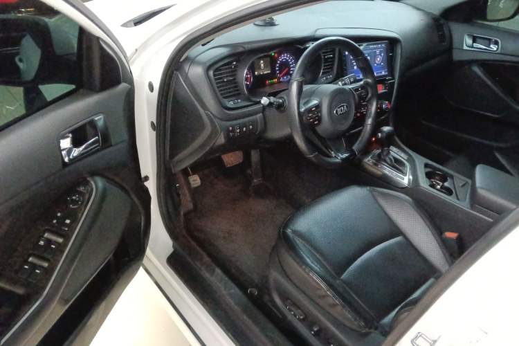 Used Kia K5 2014 2.0L Automatic LUXURY
