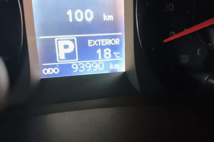 Used Toyota Sienna 2015 3.5L Two-Wheel Drive L Version—U.S. Specification