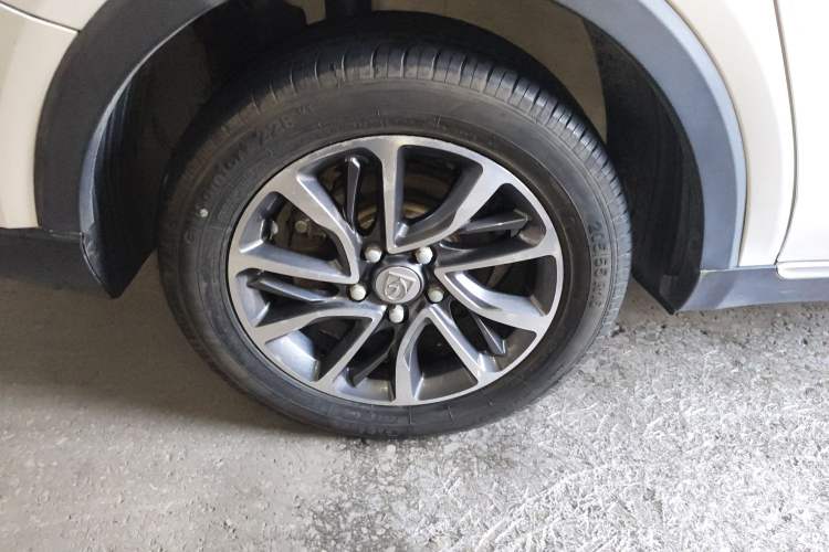 Used Baojun 730 2019 1.5T Manual Fashion Model 7-seater China VI
