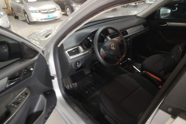 Used Volkswagen Bora 2017 1.6L Automatic Fashion Model
