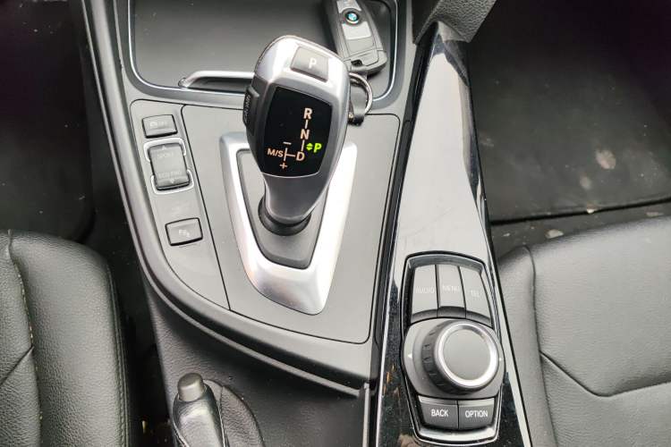 Used BMW 3 Series 2017 320Li Fashion Model
