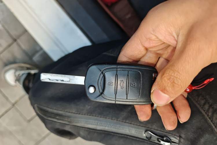 Used Baojun 310W 2017 1.5L Manual Fashion Model China V