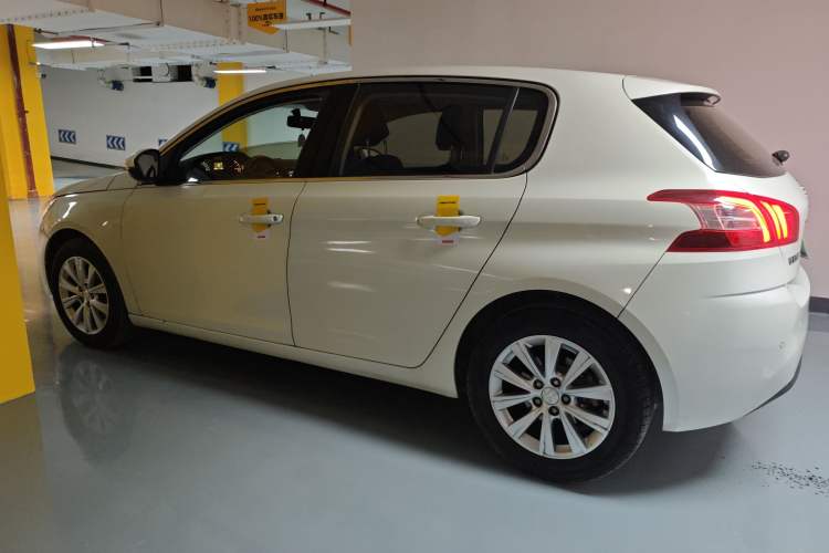 Used Peugeot 308S 2015 1.2T Automatic Jingchi Edition
