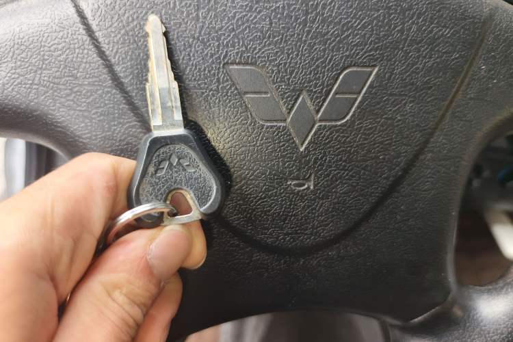 Used Wuling Zhiguang 2023 1.5L Practical Version 5/7 Seats
