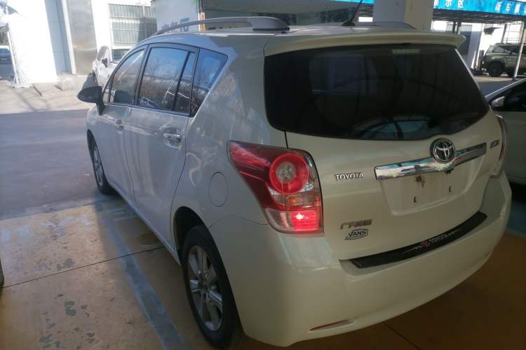 Used Toyota Verso 2014 Starlight 180E CVT Elite Edition
