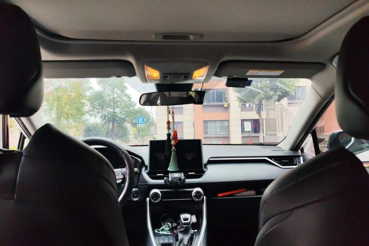 Used Toyota Wildlander 2022 2.0L CVT Four-Wheel Drive Luxury Edition