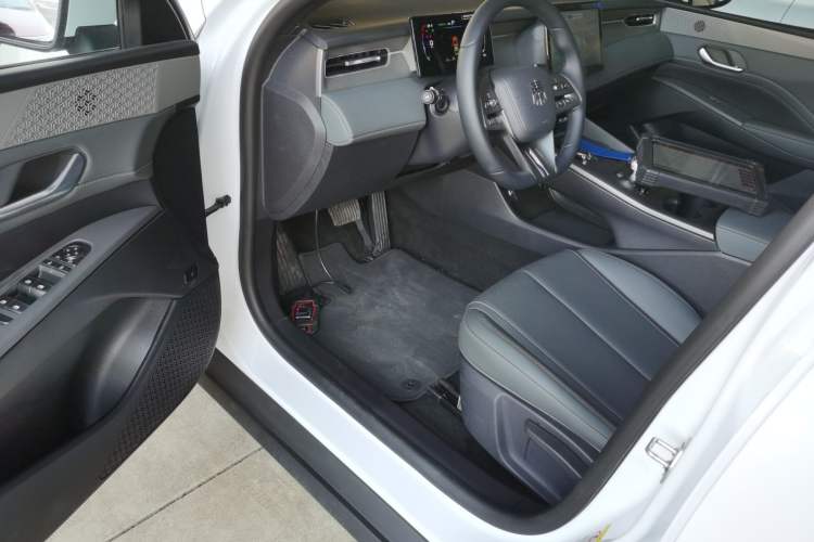 Used BYD Qin PLUS 2025 DM-i Smart Drive 55KM Leading Model
