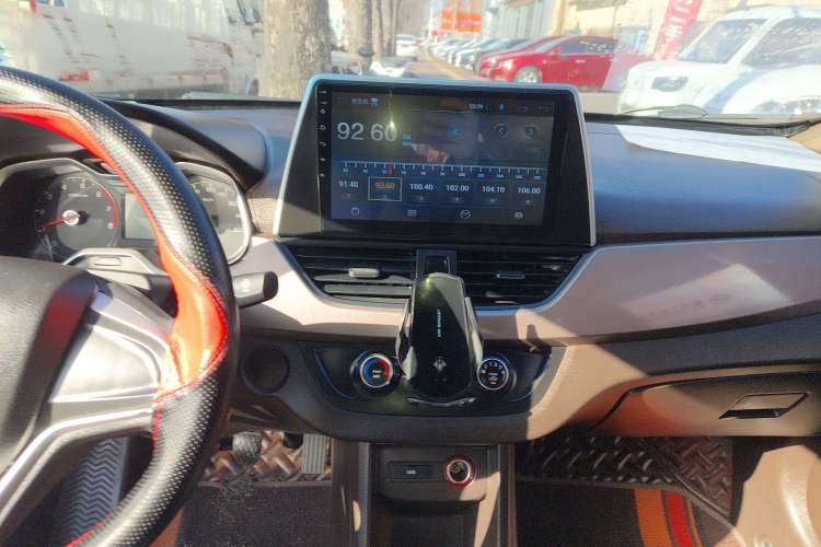 Used Baojun 310W 2017 1.5L Manual Comfort Version China VI Emission Standard