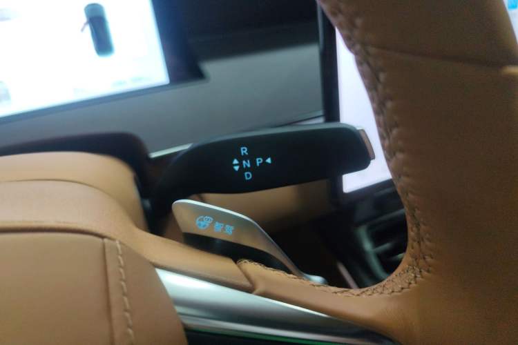 Used BYD Han L 2025 DM-p Four-Wheel-Drive LiDAR Flagship Model
