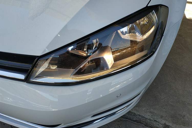 Used Volkswagen Golf 2017 230TSI Automatic Comfort Edition – Celebrating Milestone of One Million Units
