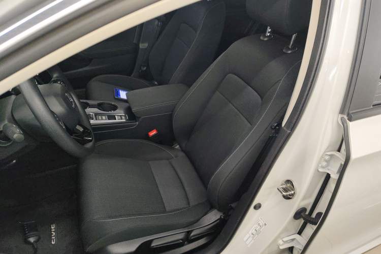 Used Honda Civic 2023 240TURBO CVT Dynamic · Center Stage Special Edition