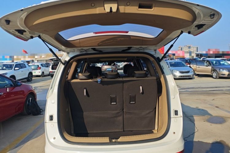 Used Baojun 730 2017 1.8L iAMT Prestige Version 7 Seats
