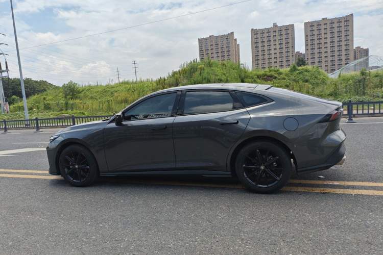 Used Changan UNI-V 2022 1.5T Prestige Version
