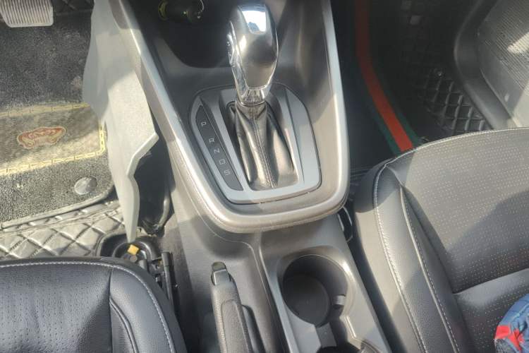 Used Ford Escort 2015 1.5L Automatic Fashion Model