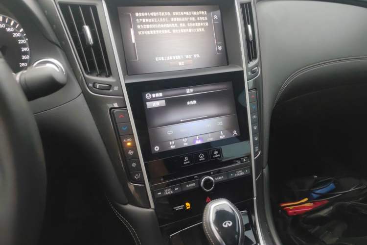 Used Infiniti Q50L 2022 2.0T Comfort Edition
