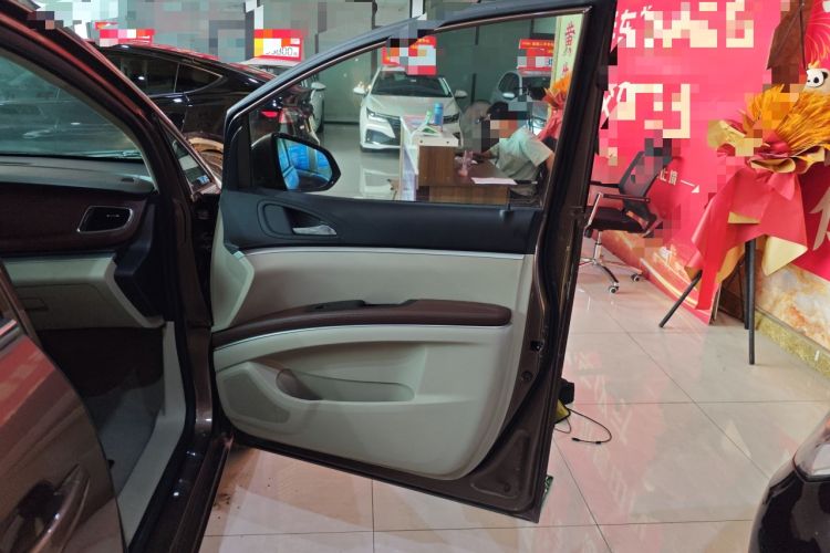 Used Buick GL8 2018 28T Comfort Model China VI Standard
