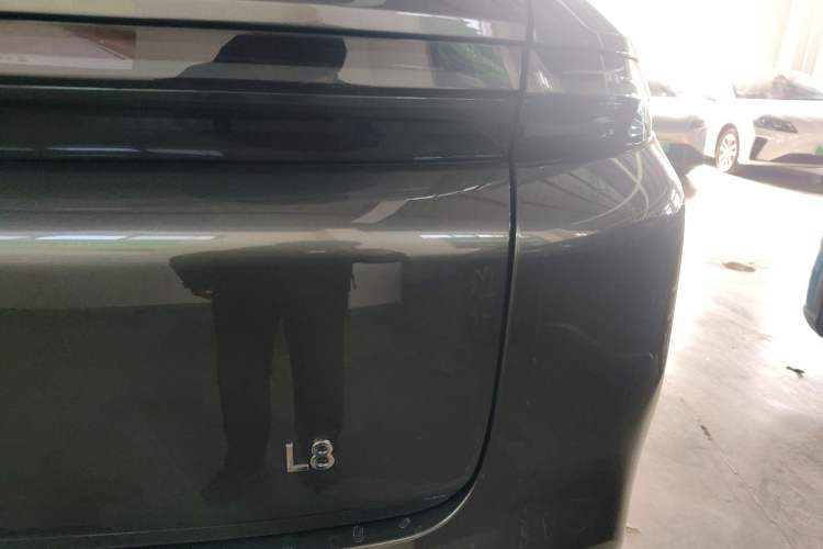 Used Li Auto L8 2023 Pro Model
