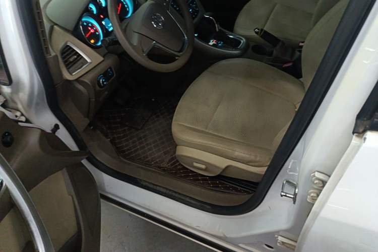 Used Buick GT 2013 GT 1.6L Automatic Fashion Edition
