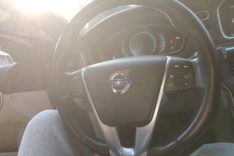 Used Volvo V40 2014 2.0T Zhiya Edition