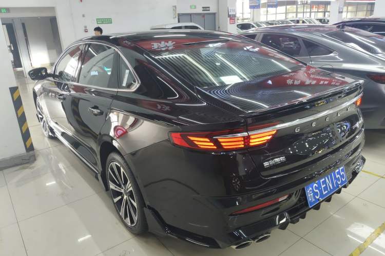 Used Geely Auto Preface 2025 Dongfang Yao 1.5TD Kunlun Edition
