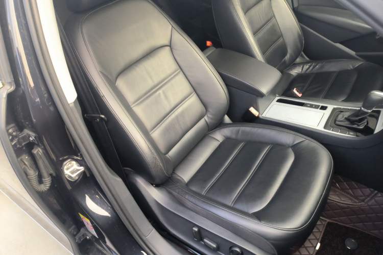 Used Volkswagen Passat 2015 1.8TSI DSG Prestige Edition
