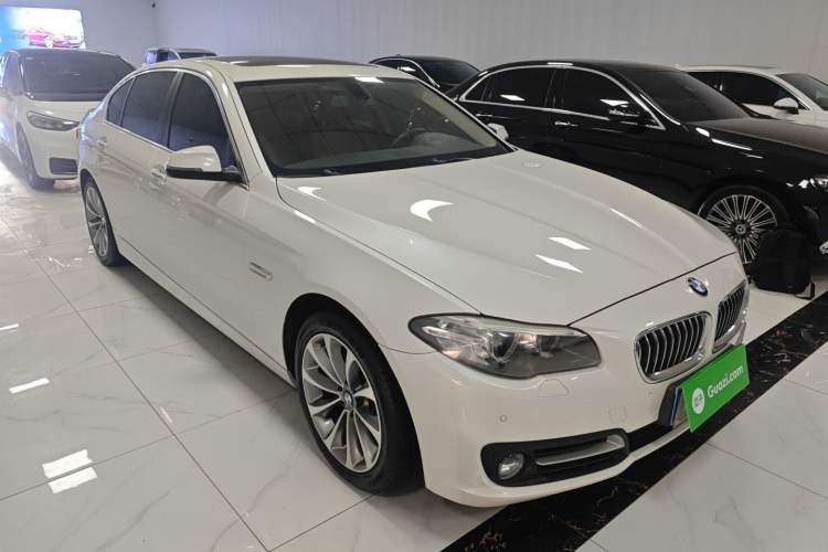 Used BMW 5 Series 2017 525Li Leading Model
