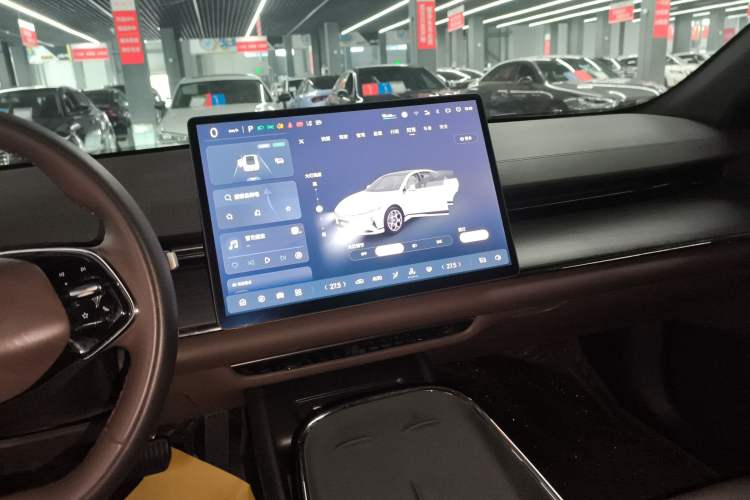 Used Qiyuan A07 2025 Blue Whale Pure Electric Version 525 Luxury Model
