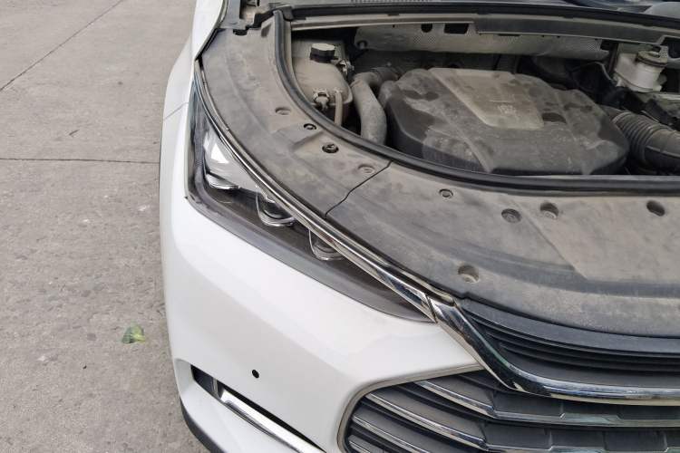 Used BYD Tang 2018 2.0T Automatic SmartConnect Luxury 7-Seater China V Emission Standard